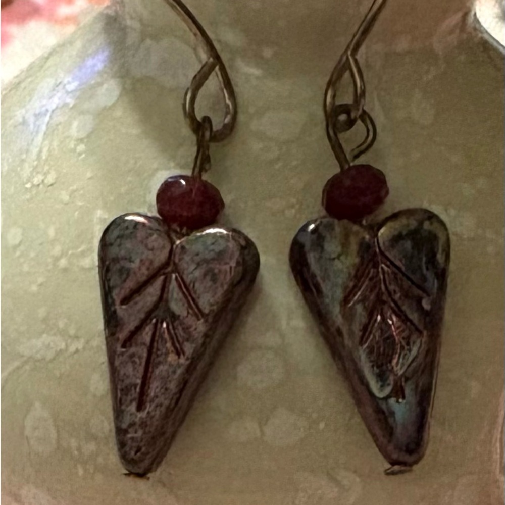 Elegant Heart-Shaped Czech glass and Garnet Earrings